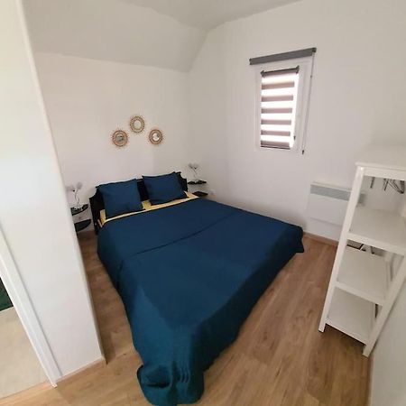Petite Maison Cosy Dans Un Jardin. 埃尔蒙 外观 照片