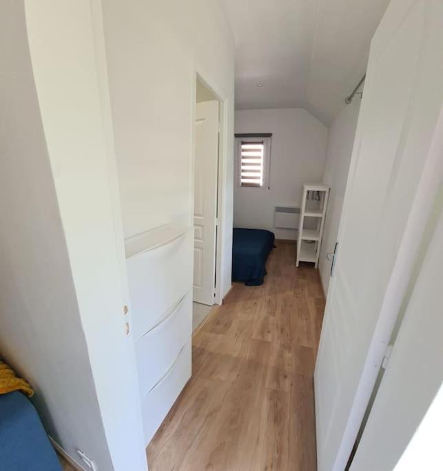 Petite Maison Cosy Dans Un Jardin. 埃尔蒙 外观 照片